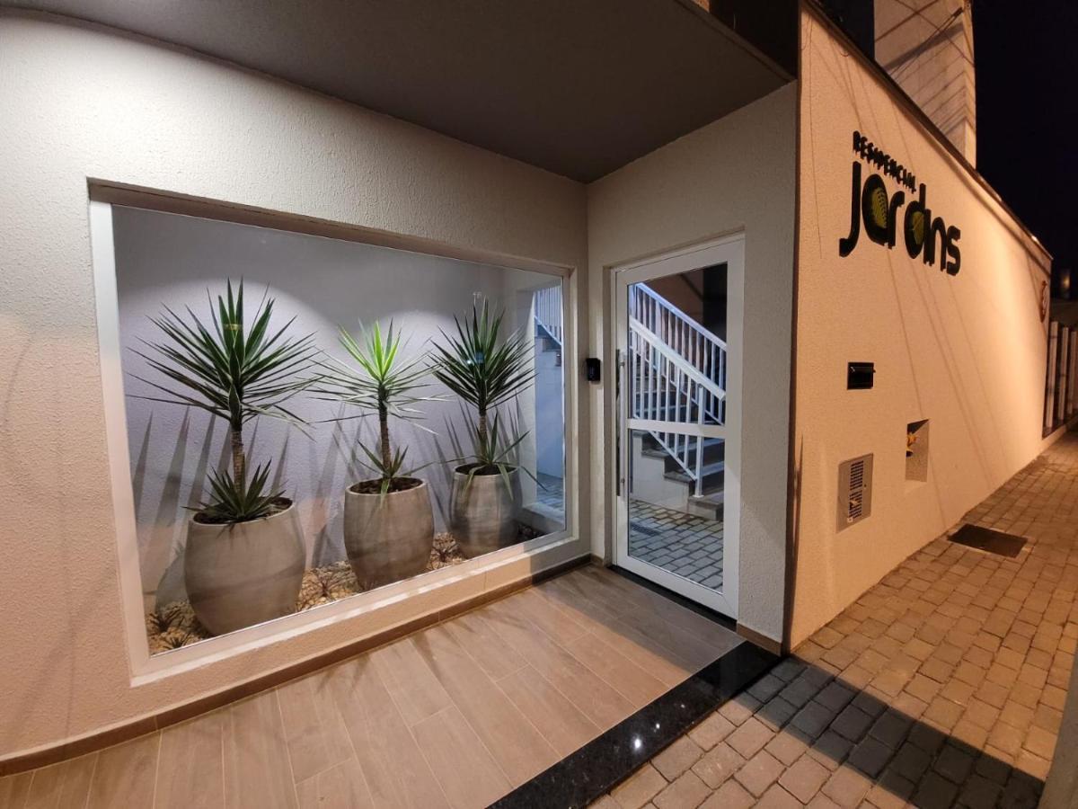 Apartamento Com Piscina No Centro Apartman Ubatuba Kültér fotó
