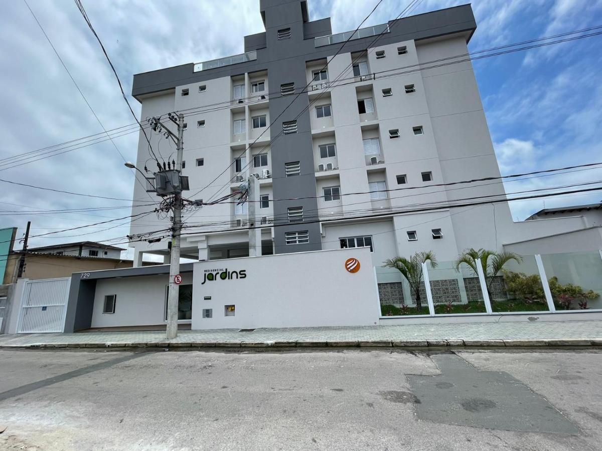 Apartamento Com Piscina No Centro Apartman Ubatuba Kültér fotó